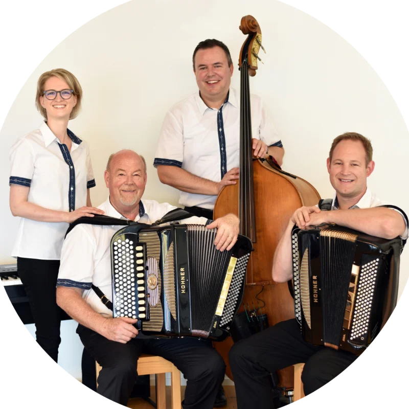 Akkordeonduo Martin Suter jun. und sen.