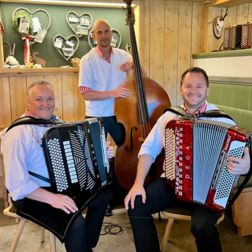 Ländlertrio Innerschwyzergruess