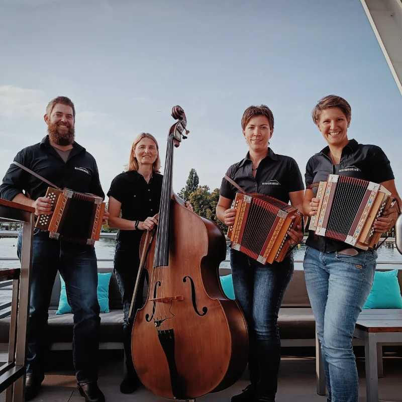 Schwyzerörgeliquartett Rigigruess
