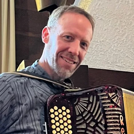 Adrian Dober